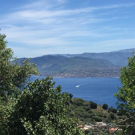 Villa Scilla E Cariddi Messina Bagian luar foto